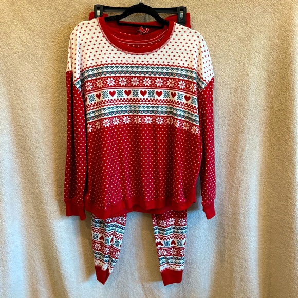 Women's Cuddl Duds Sweater Knit Crewneck Pajama Top & Jogger Pajama Bottoms Set - Picture 1 of 13